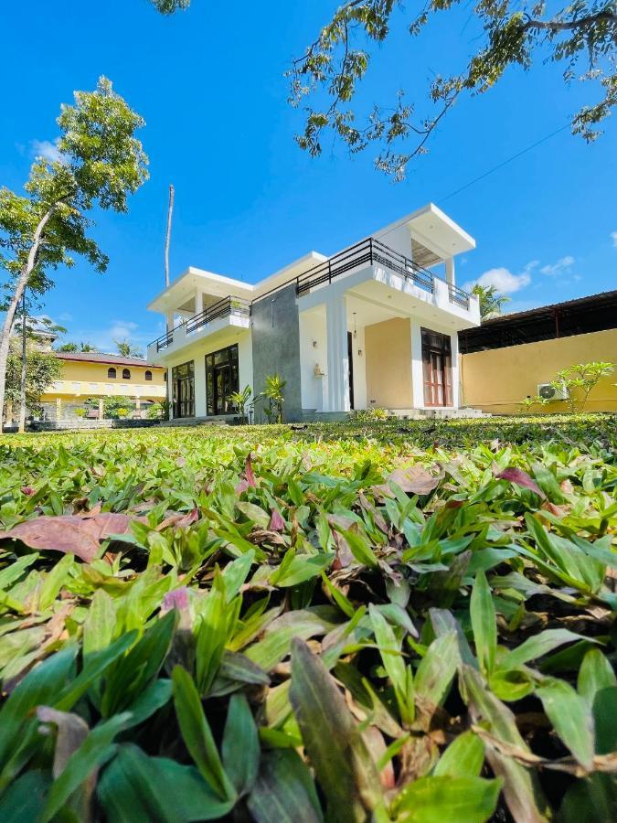 Yehen'S Villa Unawatuna Εξωτερικό φωτογραφία